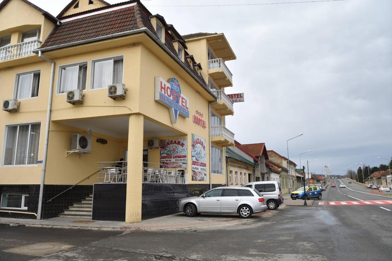 Caransebeş Casa Simescu I 호스텔 외부 사진