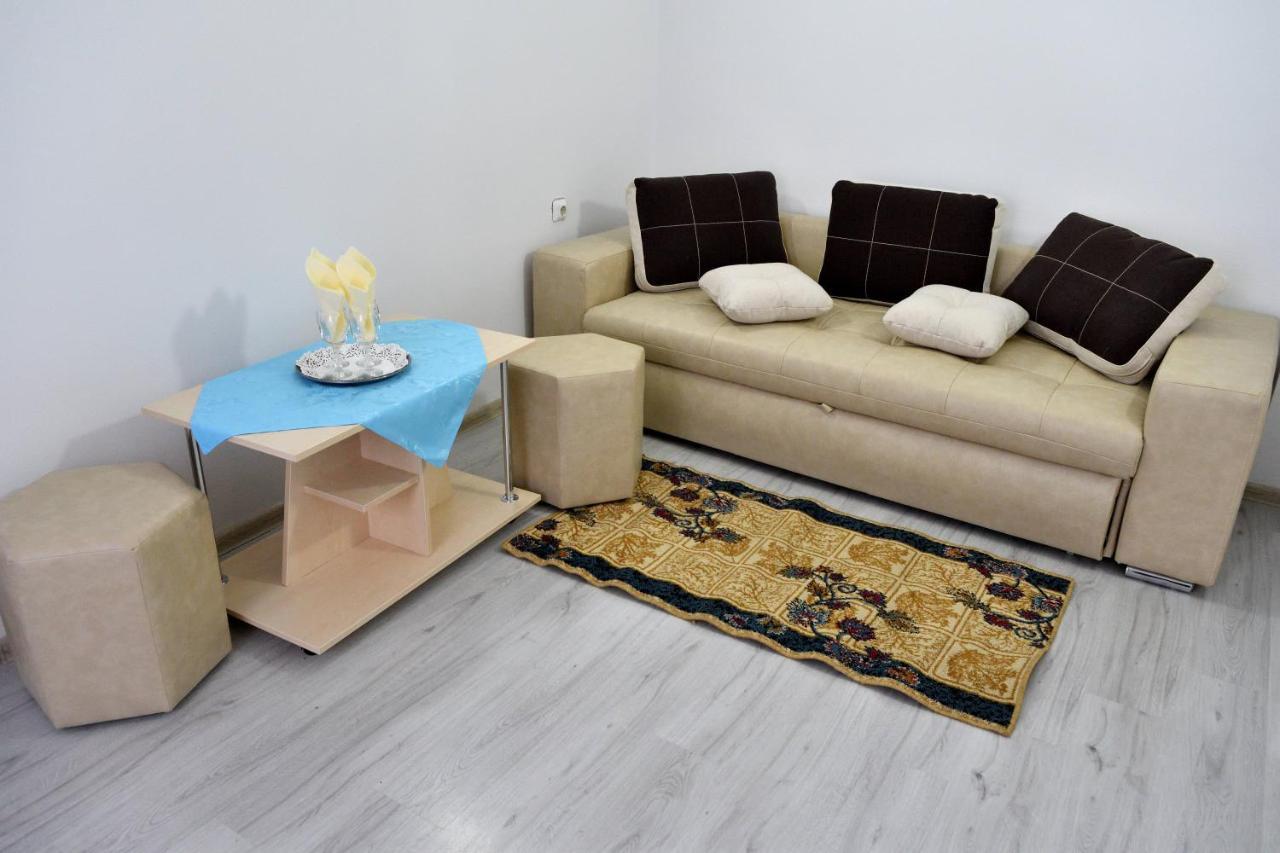 Caransebeş Casa Simescu I 호스텔 외부 사진